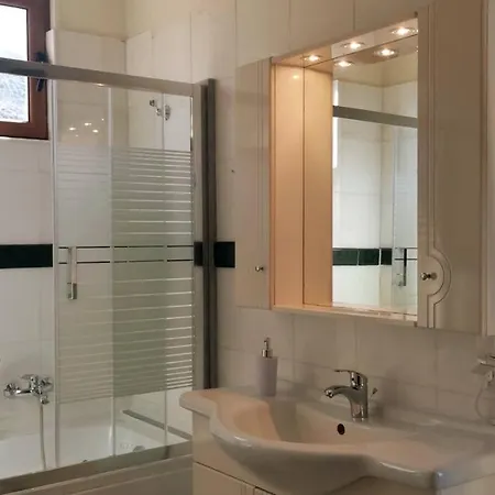 Дом отдыха Beautiful With A Private Pool !